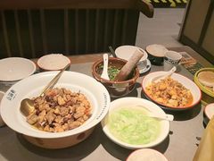 -山涧肴·湘味家肴(松岗满纷天地店)