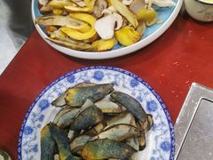 -菌之家·专业纯野生菌火锅·特色炒菌