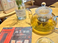 -猫的天空之城概念书店(杭州南宋御街店)