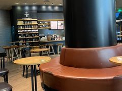-星巴克臻选(成都来福士店)