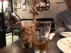 -layback cafe & bar