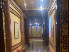 -皇宫大酒店