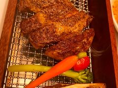 煎肋眼牛排配香酥牛骨髓-王品牛排(合肥万象城店)