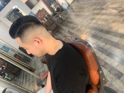 -纯剪男士理发馆·烫染专业店