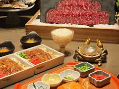 -蟹犇前•帝王蟹雪蟹(陆家嘴店)