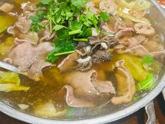 跷脚牛肉-谢老五跷脚牛肉·非遗传承店