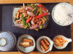 黑椒鸡肉饭定食-茶米烧腊茶餐厅(石龙店)