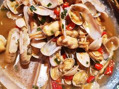 -虾弄弄海派小龙虾·牛羊蝎子火锅