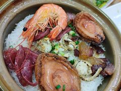 鲍鱼腊味煲仔饭-崖口煲仔饭