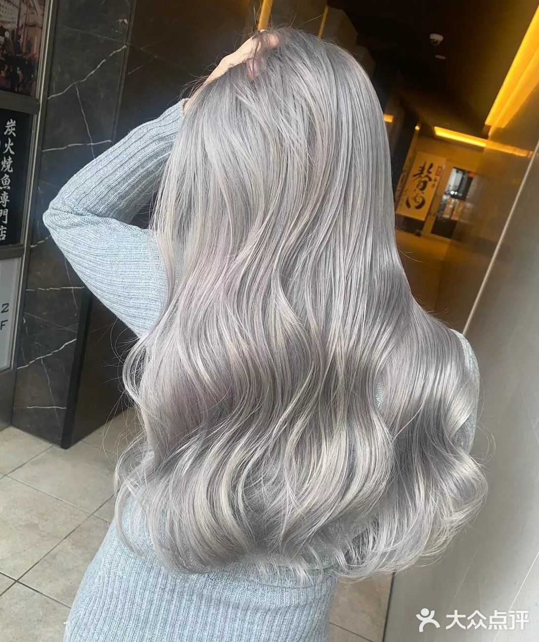 适合喜欢女团风发色的妹纸们 瞬间A爆的质感银灰色