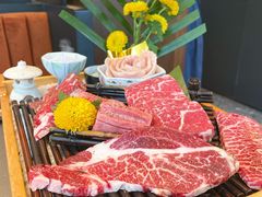 -铭牛烧肉·和牛海鲜自助(高新月牙湖店)