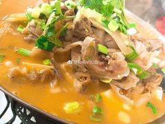 -二钢串叔麻辣烫(华龙大厦店)