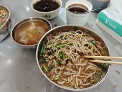 -正宗杨记普洱酸醋米线(总店)