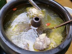 -云海肴·汽锅鸡·云南菜(天山百盛优客店)