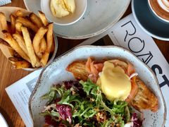 -ROAST coffee & eatery
