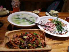 -老滇山寨•云南特色菜•地方菜•民族风情歌舞表演(金碧店)