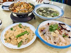 -鹤乡东北菜(崮山路店)