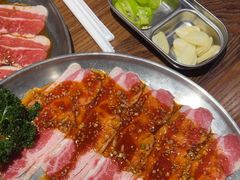 -明洞阿姨·韩式酱蟹烤肉·创意料理(三元桥店)