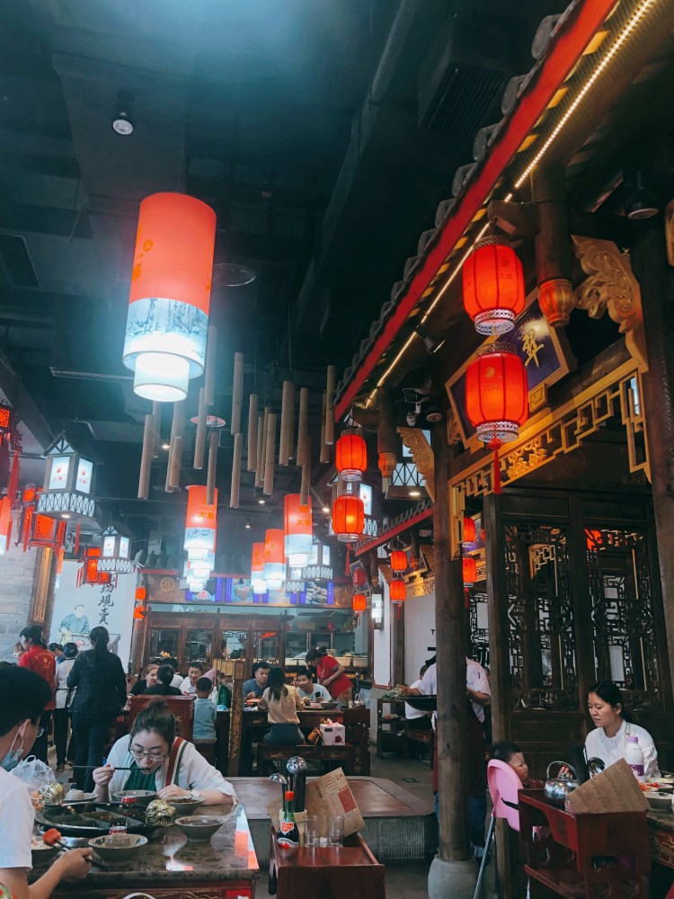 重庆最耿直的火锅渝大师!必须去