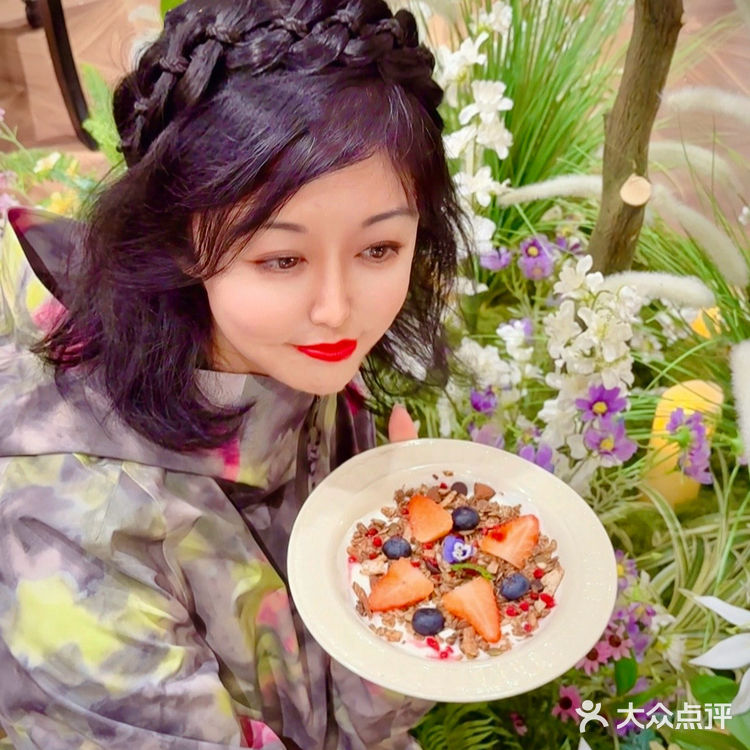 华侨城我家门口的！惊艳南法复古花园餐厅～