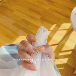 -米小兔美甲美睫