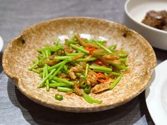 芦蒿炒去骨鸭掌-A One Kitchen·南京精菜馆(德基广场店)