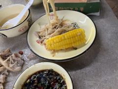 -墨脱石锅椰子鸡•海鲜糟粕醋(榆亚路店)