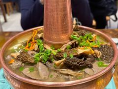 -乡土特色.冷锅鱼.牦牛肉汤锅