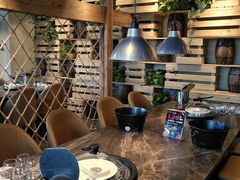 大堂-日进一片海.生腌海鲜火锅.宵夜烧烤(三里屯总店)