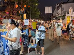 -周日夜市