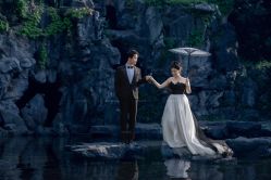 -雪中彩影婚纱摄影·微光艺术中心