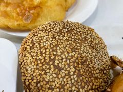 芝麻烧饼-老磁器口豆汁店(天坛店)