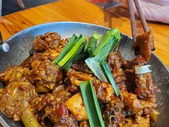 -野山舂·贵州现舂酸汤火锅(鸿通城店)