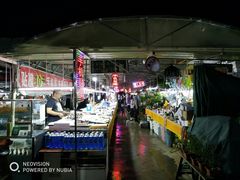 -大学城夜市