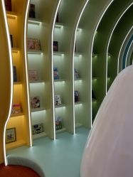 -奈尔宝·国风主题儿童乐园·亲子餐厅(豫园商城店)