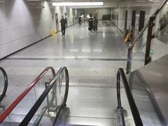 -红土地(地铁站)