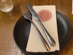 -BOURBON 玻本美式餐厅酒吧(虹桥新天地店)