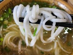 -正宗李家土鸡米线店