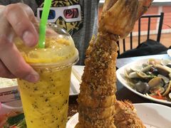 -班赞海鲜市场胖阿姨加工点