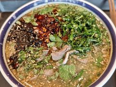 -云阿蛮云南生烫牛肉米线(奉贤路店)