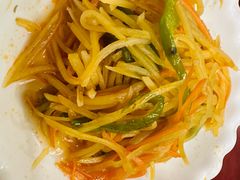 -金杨拉面王小吃面馆·牛三宝面·红烧牛肉粉