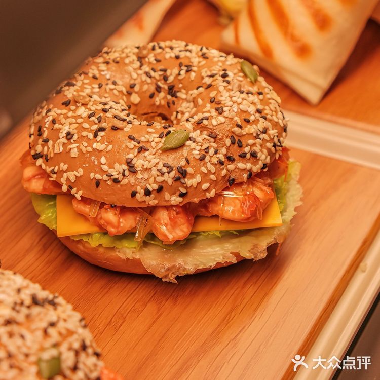 温州首家‼️爆红Tims咖啡终于来银泰啦～