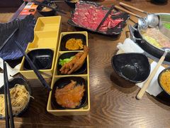 -呷哺呷哺 小火锅 (浦东新欧尚超市店)