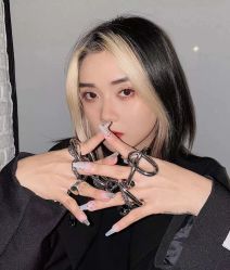 -十六番发型师事务所