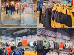 -王府井奥莱临潼小镇(临潼店)