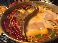 -江湖餐厅–重庆九宫格老火锅