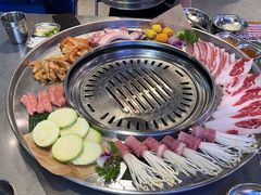 -哈哈碳都·牛肋条无限自助烤肉(台江万达店)