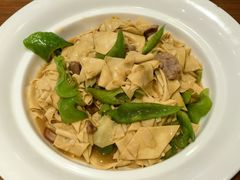 尖椒炒干豆腐-七菜馆·东北菜·蒸饺(文体路店)