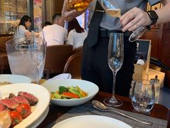 -MONICH牛排融合餐厅(和义大道购物中心店)