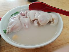 -雷祖芳老妈蹄花店